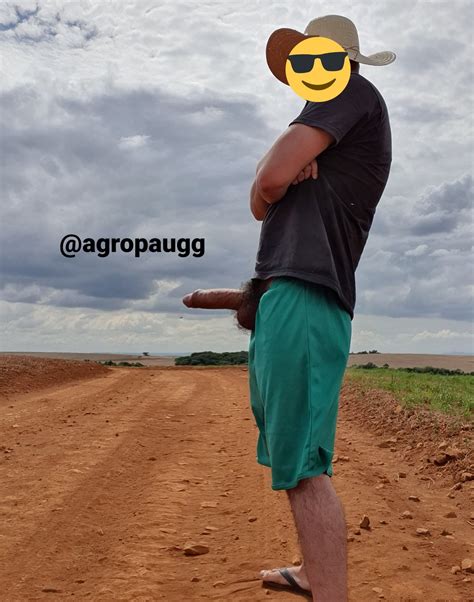 Negao roludo pauzao pauzudo big penis big dick fuck damn.